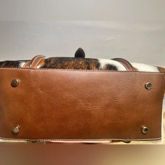 Viral Cavalcanti Cowhide Bag! - Picture 10 of 10